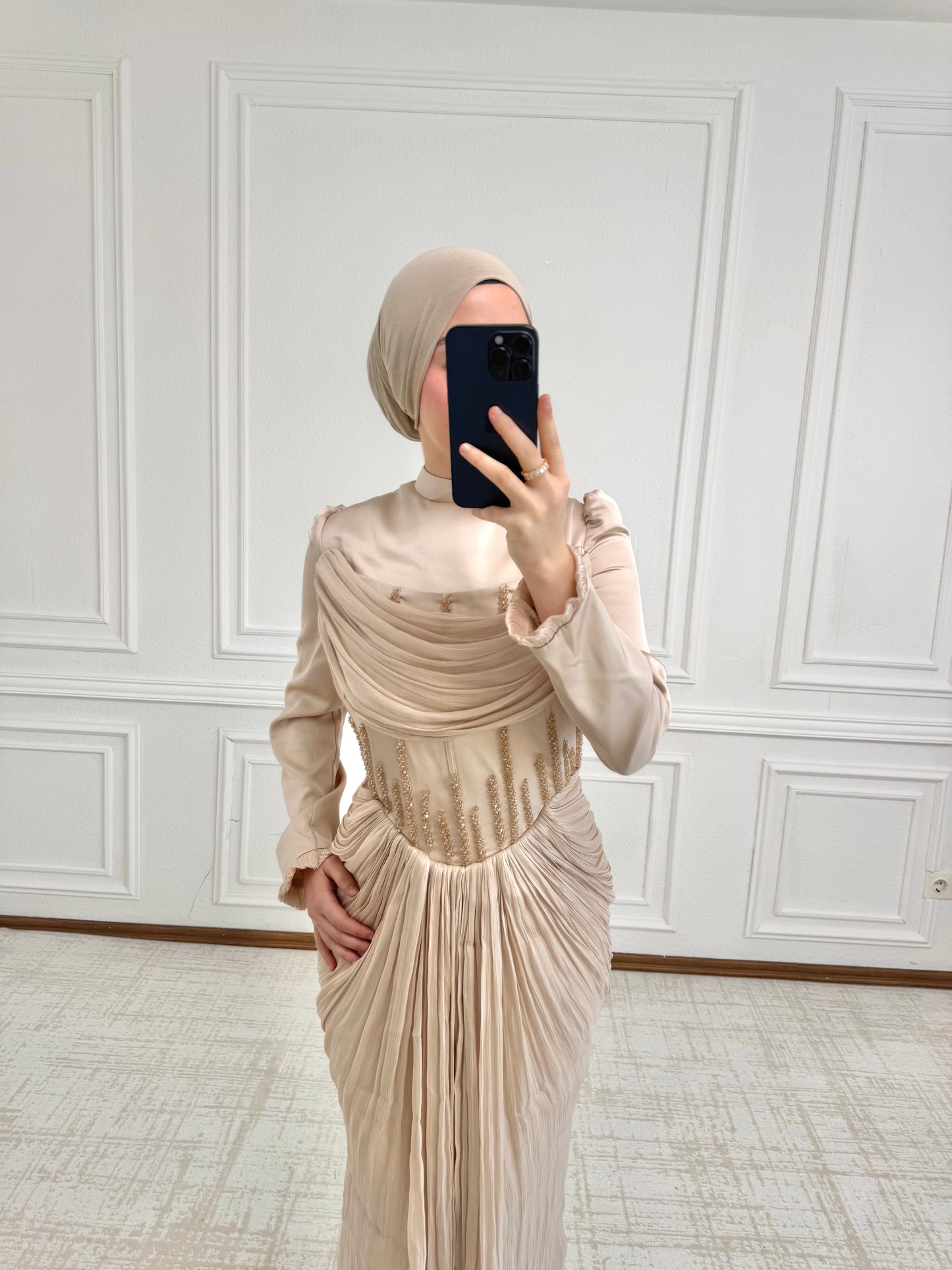 Mira Dress Beige