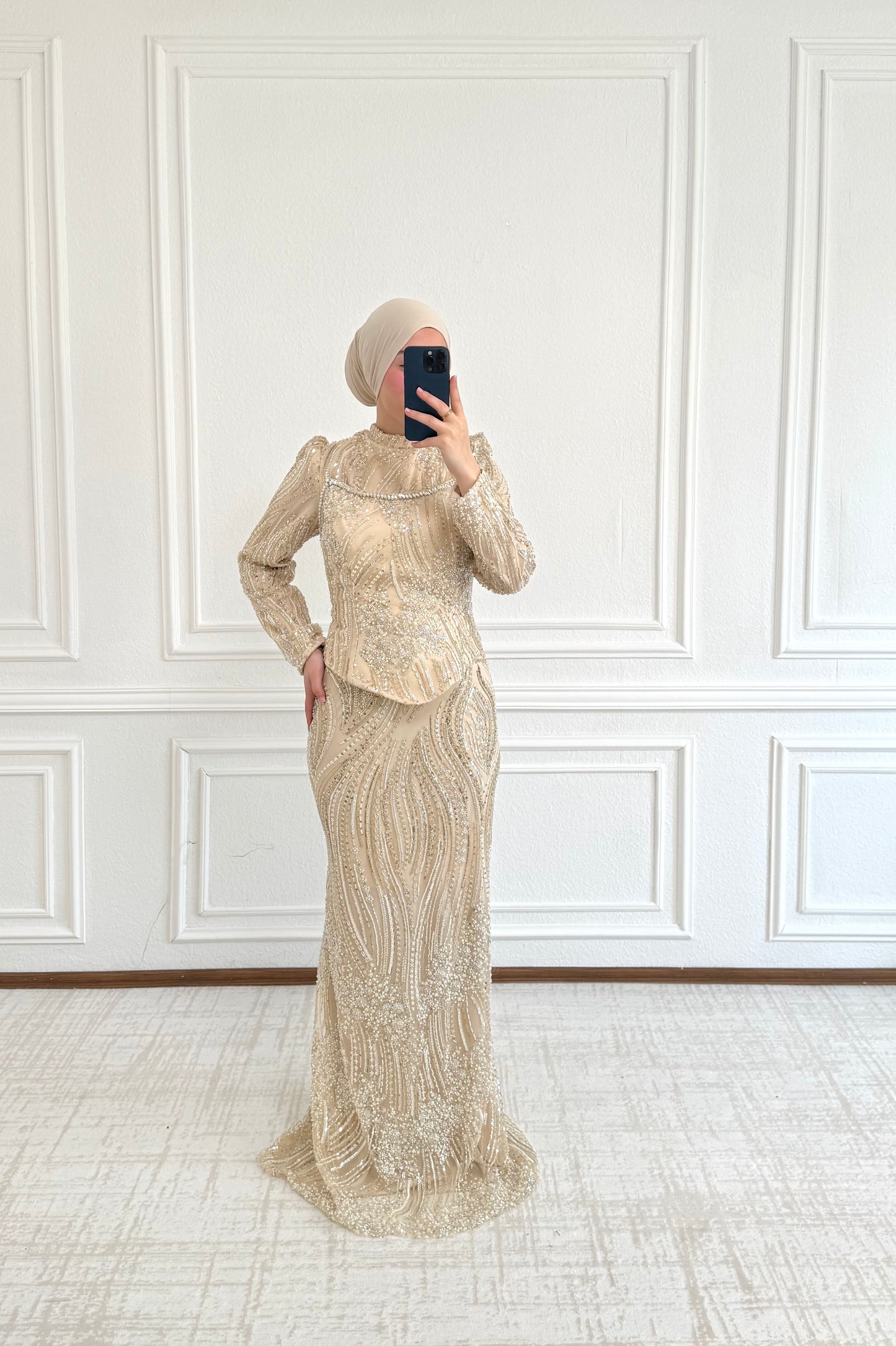 Melis Abendkleid mit abnehmbares Korsett