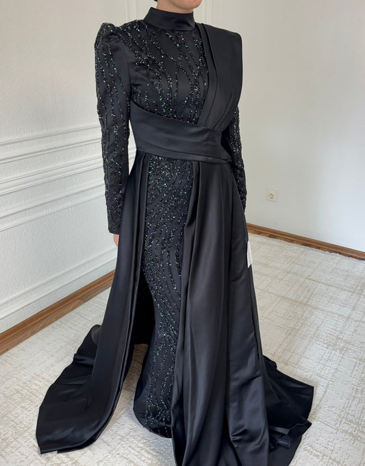 Amara Abendkleid mit Schleppe